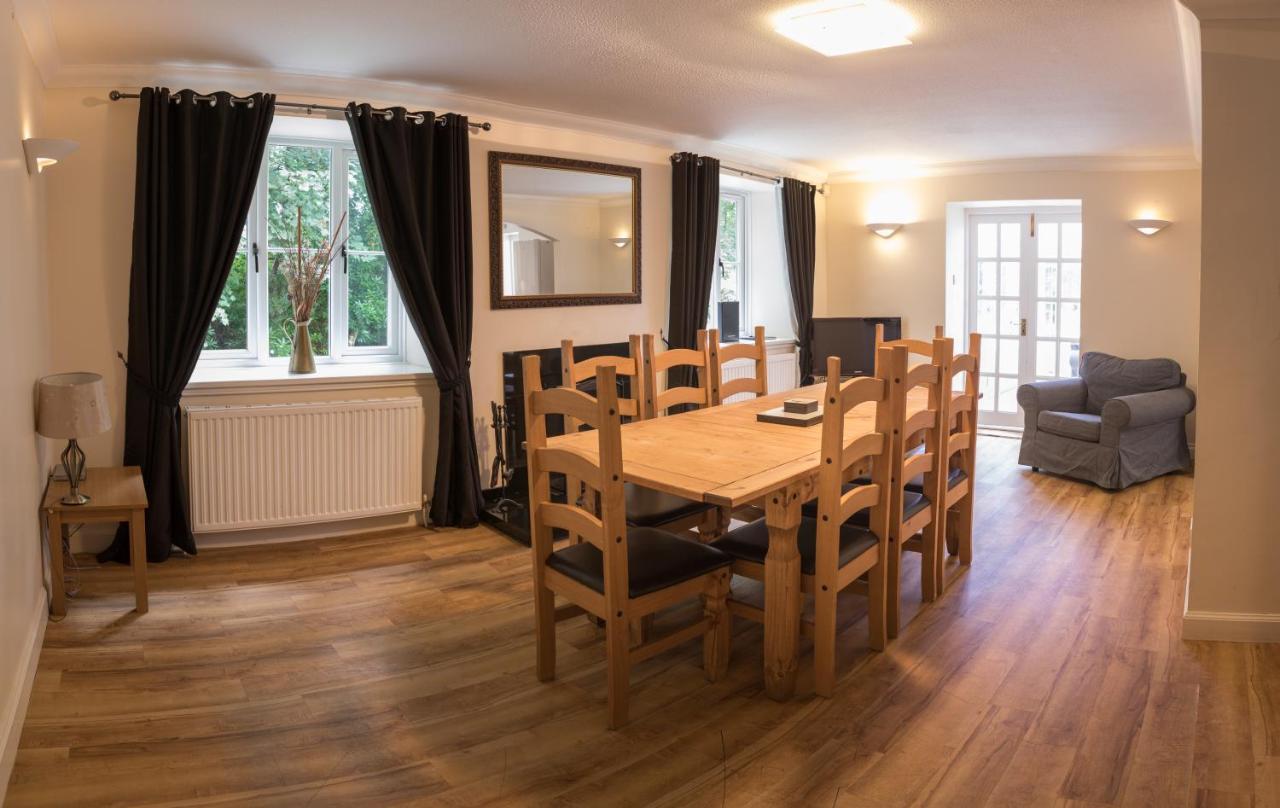 באלוך Auchendennan Farm Self Catering Cottages מראה חיצוני תמונה